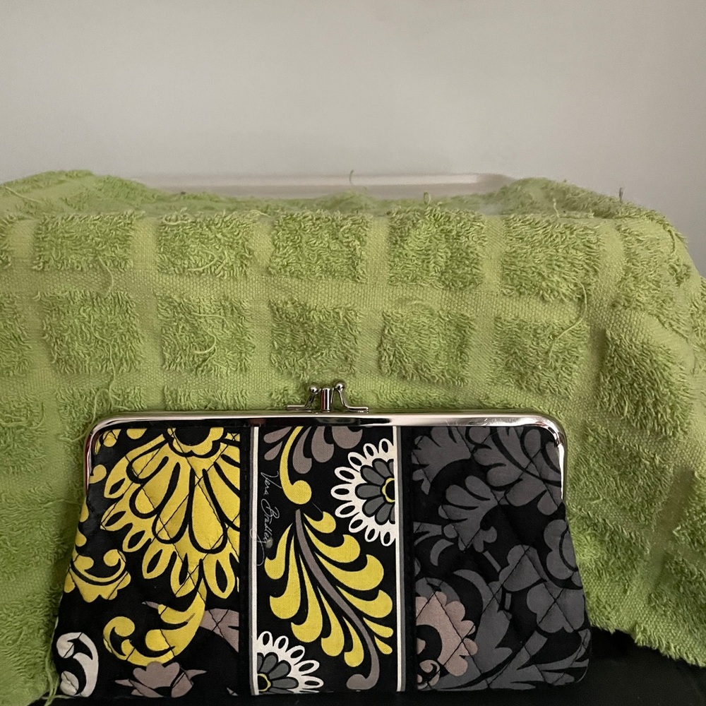 Clutch wallet